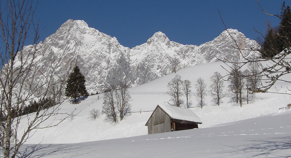 Winterliche Berglandschaft in Ramsau am Dachstein